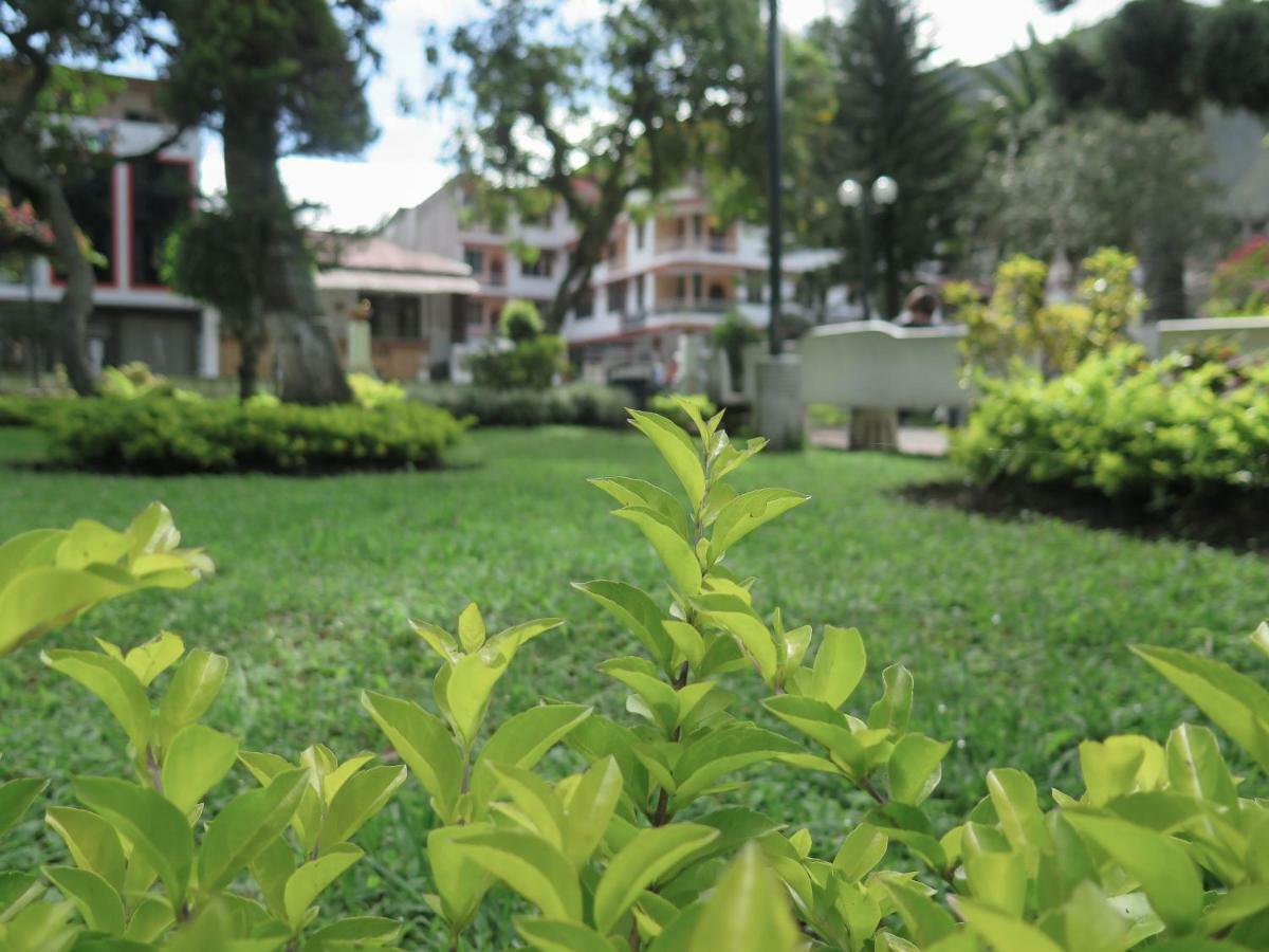 Hotel Flor De Oriente Banos  Exterior photo